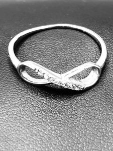 Jemný ocelový prstýnek - nekonečno