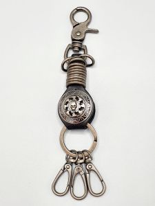 Pánská klíčenka s medailonem s lebkou