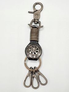 Pánská klíčenka s medailonem s lebkou