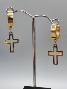 Ocelové náušnice - Kruhy s křížem ve zlaté barvě