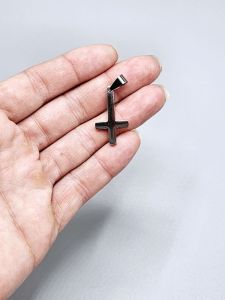 Ocelový přívěsek - Obrácený kříž sv. Petra nejmenší