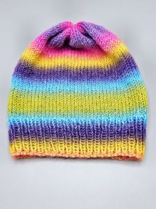 Ručně pletená čepice - s širokým lemem - pestrobarevná