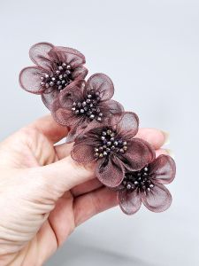Květinová spona do vlasů - bordový květ (9,8 x 1 cm)