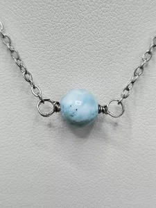 Náhrdelník drátovaný Larimar - kulička 7 mm