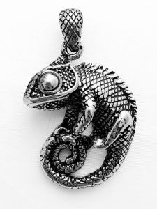 Ocelový přívěsek - Chameleon