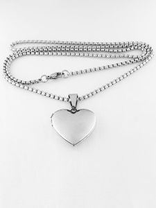 Ocelový přívěsek - Hladký medailonek ve tvaru srdce