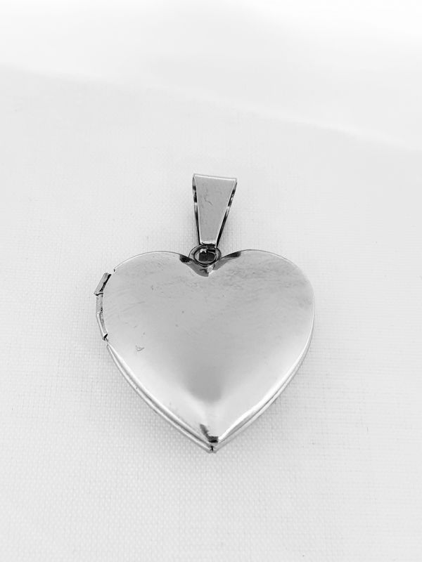 Ocelový přívěsek - Hladký medailonek ve tvaru srdce