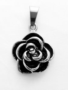 Ocelový přívěsek - Růže malá