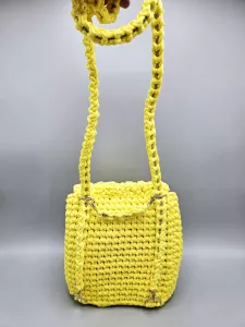 Dámský batoh - crossbody kabelka žlutá