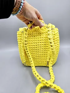 Dámský batoh - crossbody kabelka žlutá