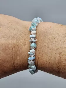 Náramek Larimar sekaný AA kvalita rovnoměrné kamínky - čisté s Křišťálem 16 cm