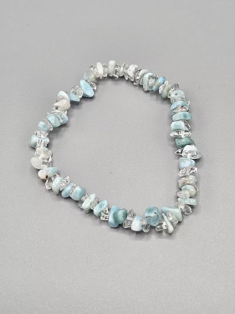 Náramek Larimar sekaný AA kvalita rovnoměrné kamínky - čisté s Křišťálem 17 cm