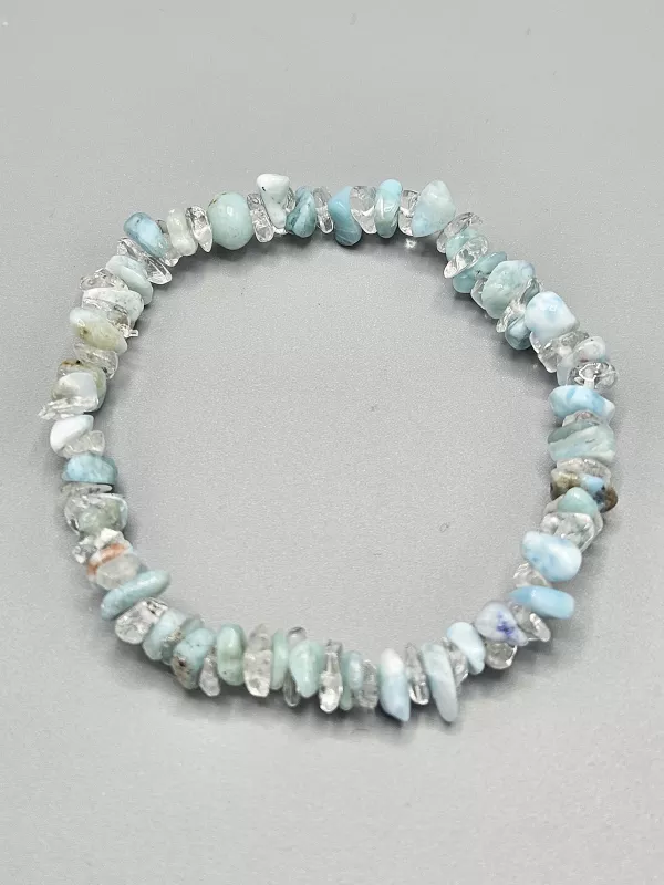Náramek Larimar sekaný AA kvalita rovnoměrné kamínky - čisté s Křišťálem 17 cm