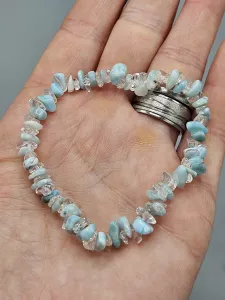 Náramek Larimar sekaný AA kvalita rovnoměrné kamínky - čisté s Křišťálem 17 cm