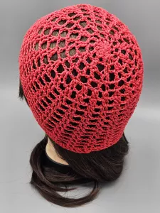 Ručně háčkovaná letní čepka červená (54 - 59 cm)