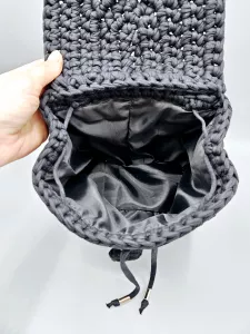 Dámský batoh - crossbody kabelka černá