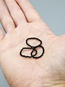 Miyuki Delica prsten - odstín černá lesklá