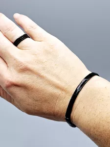 Miyuki Tila náramek - odstín černá lesklá 16 - 19 cm