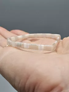 Miyuki Tila náramek - odstín smetanová 17 cm