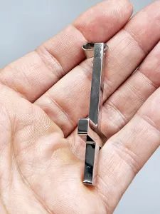 Ocelový přívěsek - Obrácený kříž sv. Petra velký (6,3 x 3 x 0,35 cm)