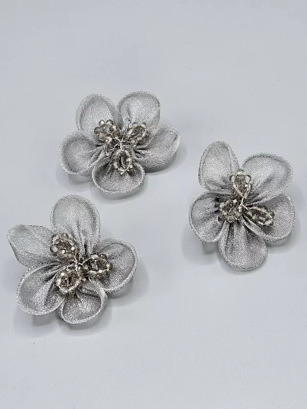 Šedý květ - brož