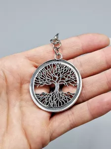 Strom života jako přívěsek na klíče