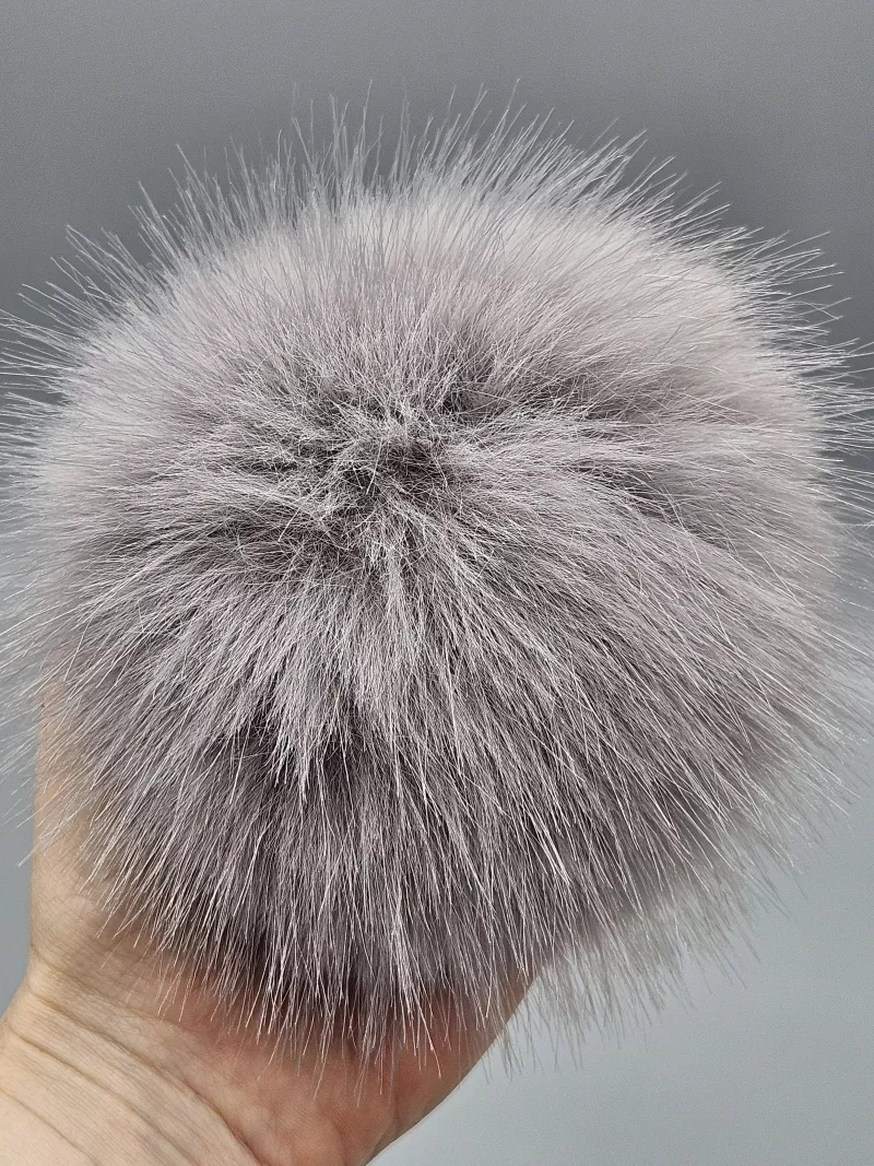 Kožešinová velká bambule 12 cm