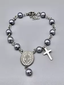 Desátek na ruku - šedé perle 6 mm