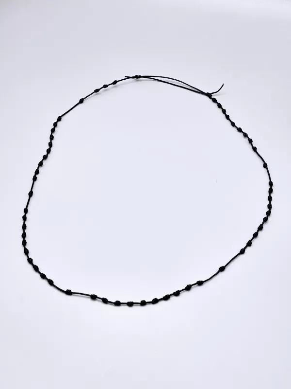 Drhaný růženec šňůrkový černý