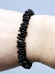 Granát Almandin sekaný větší kameny