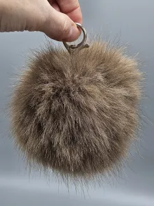 Kožešinová velká bambule 12 cm přívěsek na klíče