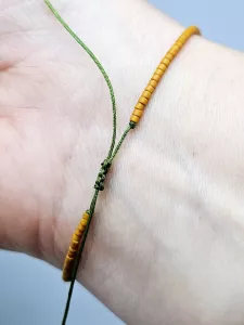 Miyuki Delica náramek shamballa - odstín hořčicový s kuličkami Malachitu 16 - 20 cm