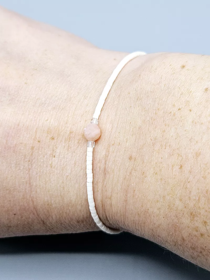 Miyuki Delica náramek shamballa - odstín smetanová s růžovým Opálem 16 - 20 cm