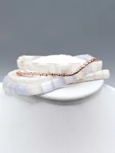 Miyuki Tila náramek - odstín smetanovo broskvová 17 cm