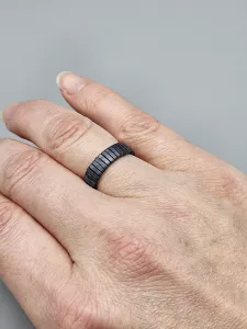 Miyuki Tila prsten - odstín antracitová matná