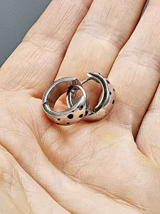 Ocelové náušnice - Zdobené kruhy černé