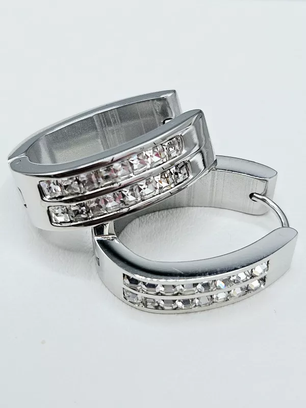 Ocelové náušnice - Zdobené oválky stříbrné barvy velké