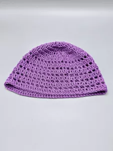 Ručně háčkovaná letní čepka fialová E1 (50 - 54 cm)