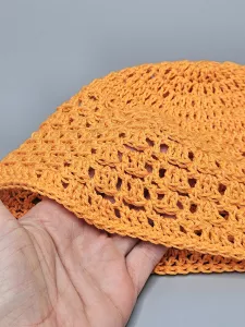Ručně háčkovaná letní čepka oranžová B2 (55 - 59 cm)
