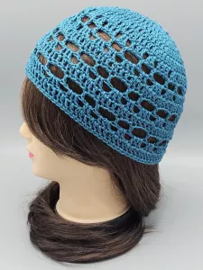 Ručně háčkovaná letní čepka petrolejová C2 (55 - 59 cm)