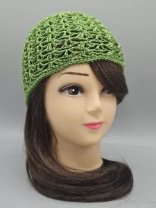 Ručně háčkovaná letní čepka trávově zelená D1 (50 - 54 cm)