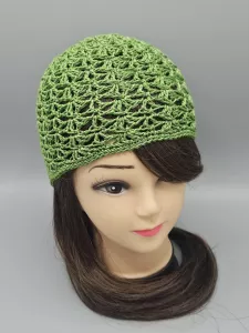 Ručně háčkovaná letní čepka trávově zelená D1 (50 - 54 cm)