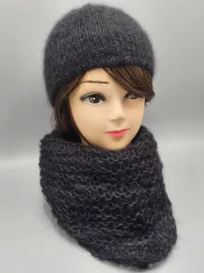 Ručně pletená čepice černá dámská velikost (54 - 56 cm)