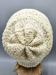 Ručně pletená merino čepice houmleska smetanová (56 - 64 cm)