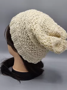 Ručně pletená merino čepice houmleska smetanová (56 - 64 cm)