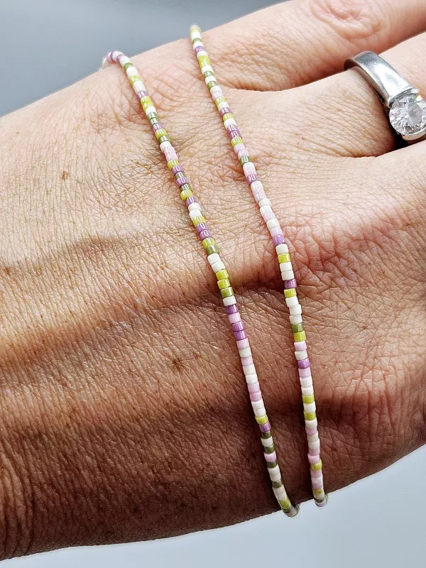 Miyuki Delica náramek na nohu shamballa - odstín jarní