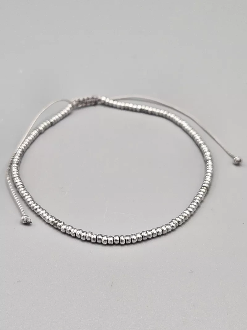 Miyuki Delica náramek na nohu shamballa - odstín stříbrná