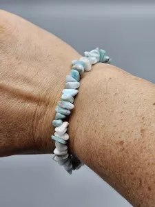 Náramek Larimar sekaný AA kvalita čisté kamínky 19,5 cm Náramek Larimar sekaný AA kvalita čisté kamínky 19,5 cm