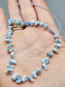 Náramek na nohu Larimar sekaný AA kvalita čisté kamínky 22,5 cm Náramek na nohu Larimar sekaný AA kvalita čisté kamínky 22,5 cm