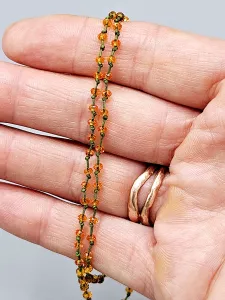 Náramek na nohu - zelená s oranžovými broušenými korálky Náramek na nohu - zelená s oranžovými broušenými korálky